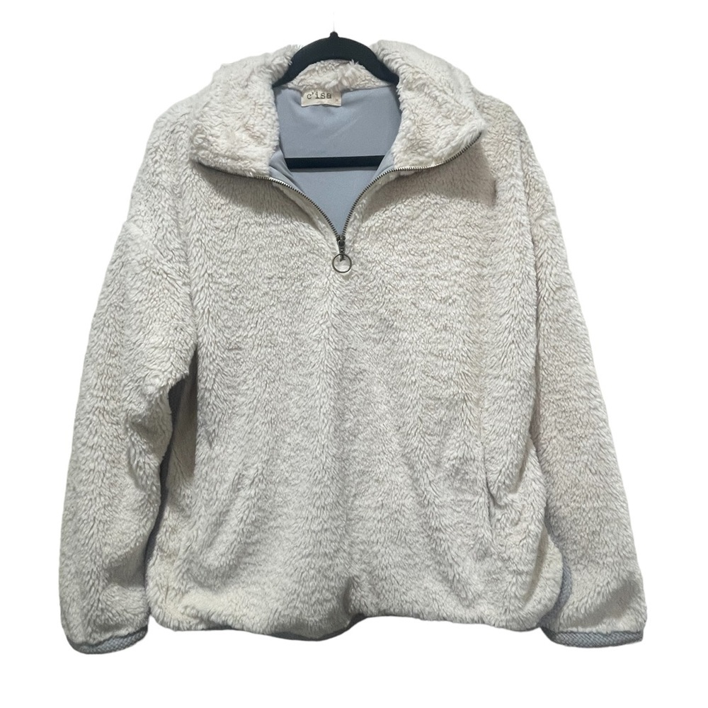 C’isa Womens white pullover Sherpa size M with 3/4 zip down. EUC.